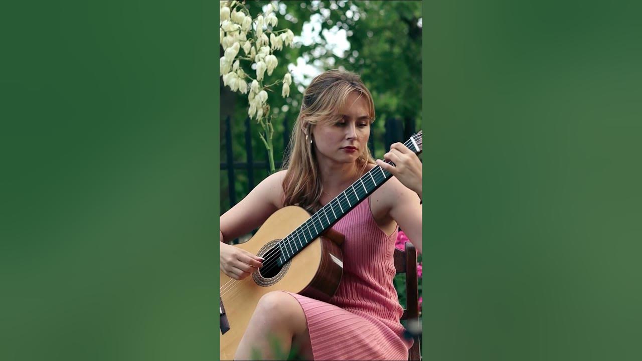 Spanish Romance 🌺💕 #shorts #spanishromance #guitar