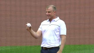 CHC@STL: Eckstein on career, tossing first pitch Details