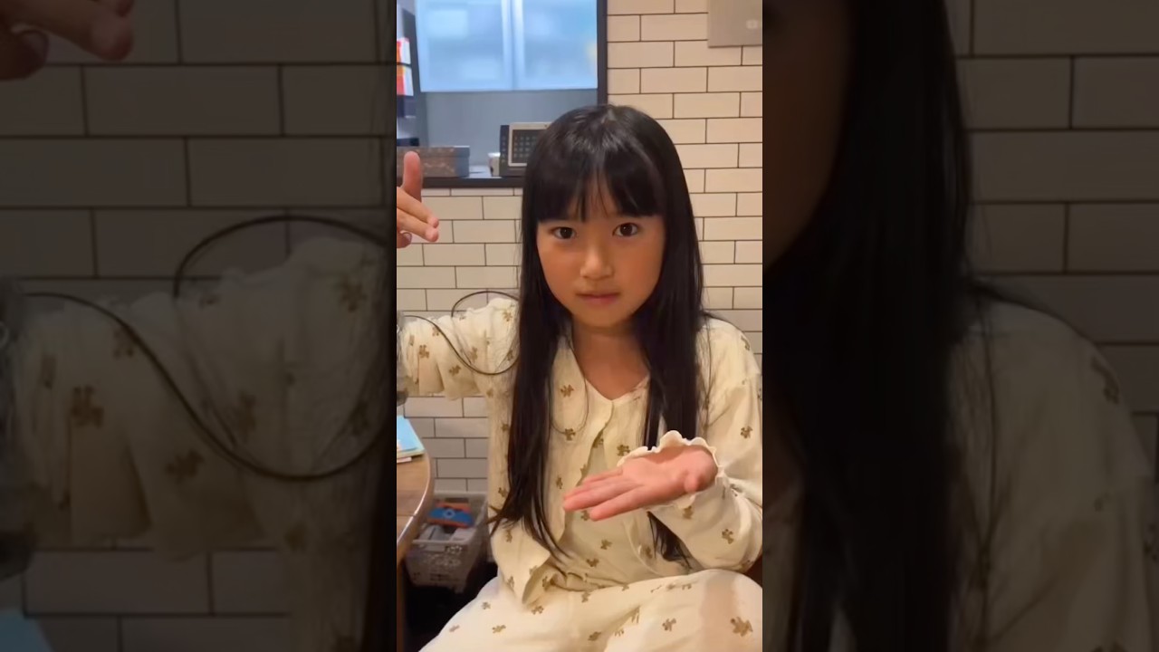 パパのスマホに突然送られてきた動画 - YouTube
