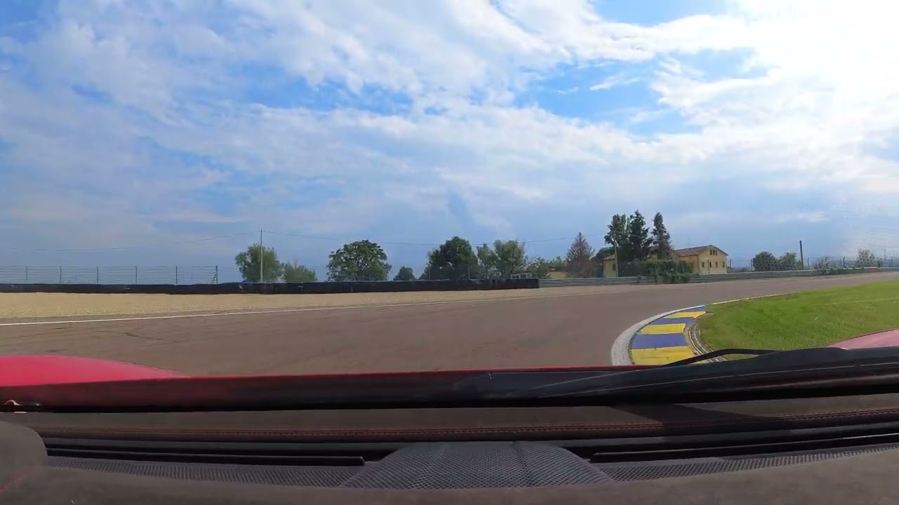 458 CHALLENGE RACE TRACK