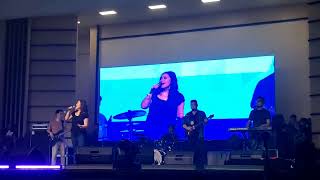 birthday concert of mayor cholo violago with AIA of Imago 1millioninaagawnimayor