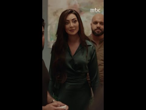 إذا شفت صديقتي مع صديقة جديدة