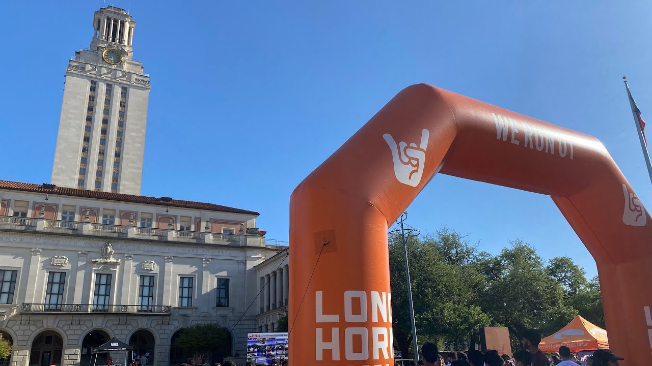Orange and White Fills Campus at Annual Longhorn Run