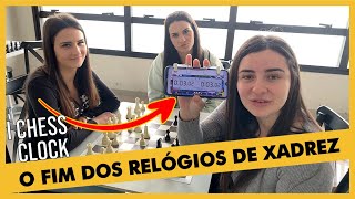 Começando Um Jogo De Xadrez, Com O Relógio Marcado No Início, É