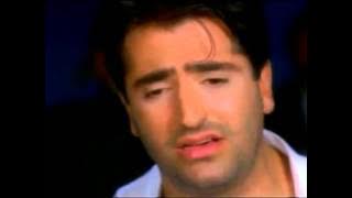 Mahsun Kırmızıgül - Yıkılmadım Ayaktayım