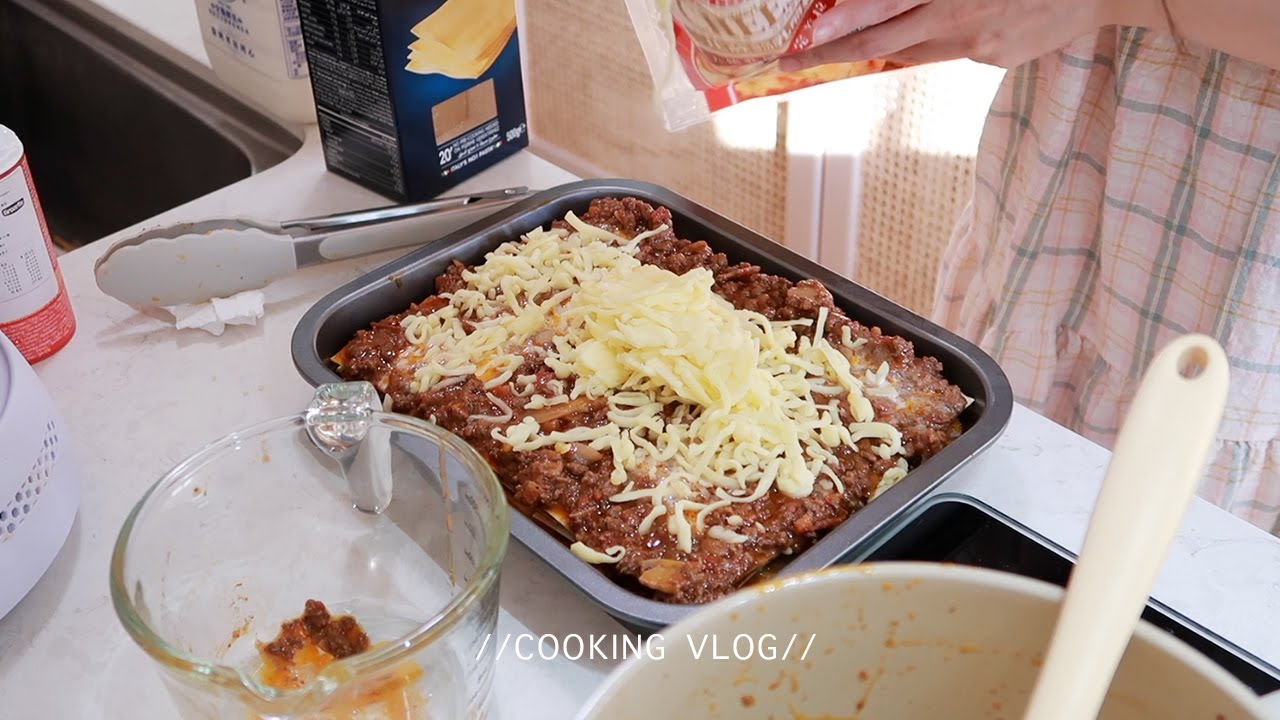 夏天就是要酸酸辣辣 😋 Foodvlog ep54。火鍋底料炒螃蟹/全聯推薦美食/自己做超好吃肉燥/千層麵/酸菜魚