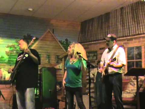 Moore's Store with Wesley Pruitt Band 8/13/11 - Gi...
