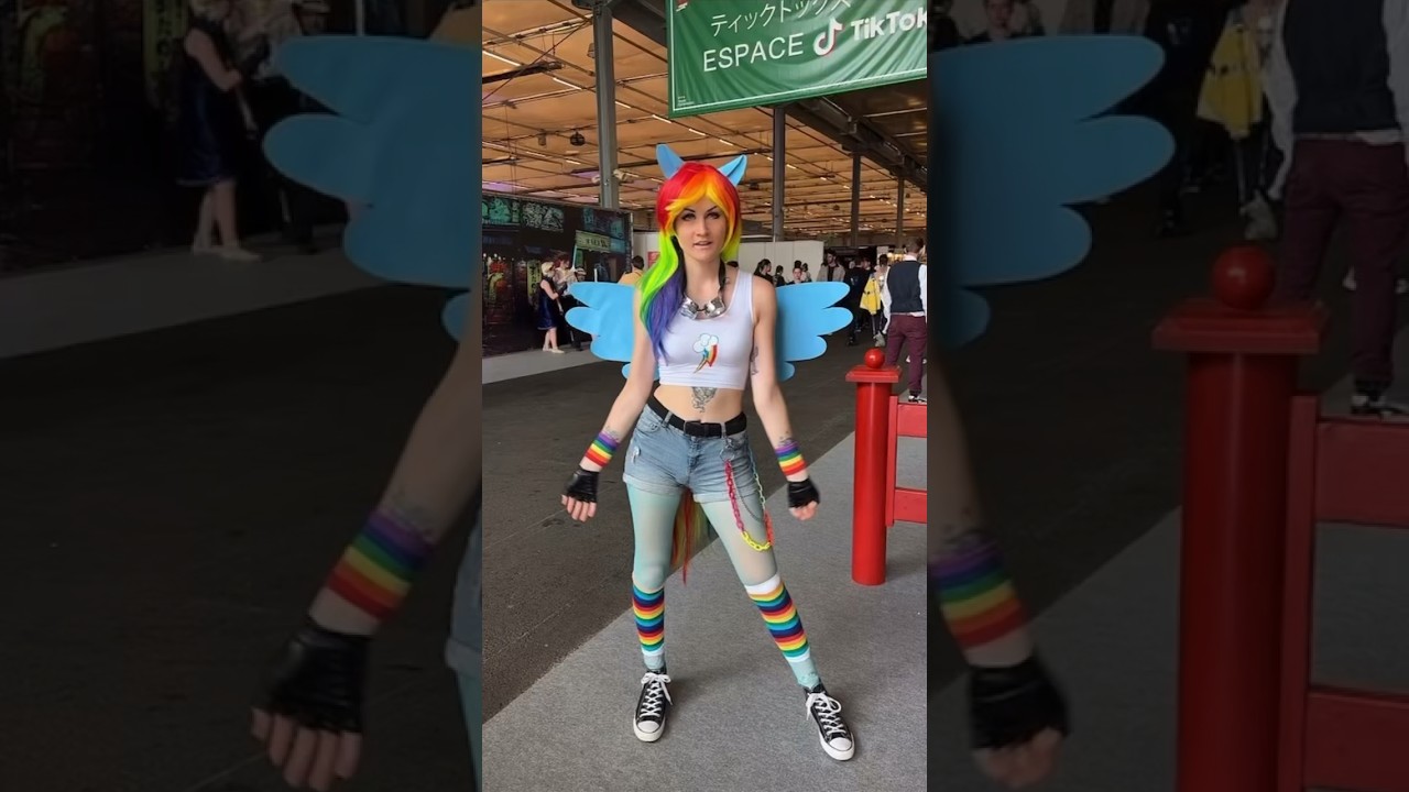 I try the trend with my Rainbow Dash 🌈 #cosplay #mylittlepony