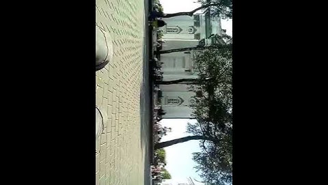 Крик женщины из которой изгоняют беса под дзвон колокола