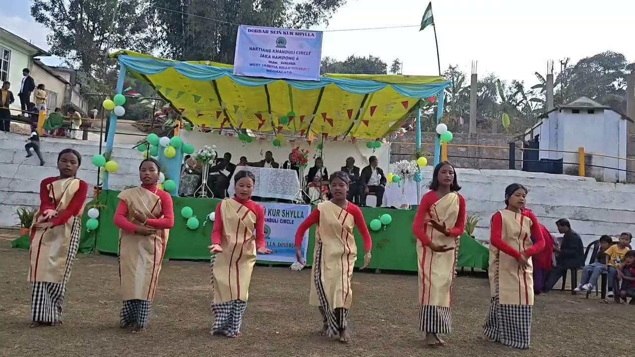 Ia shim bynta ki khon ka kur Shylla ha ki jingshad tynrai// Dorbar kur Shylla//Namdong.