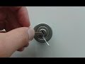 Tutorial: SchlÃ¶sser knacken / BÃ¼roschrank Schloss mit BÃ¼roklammer knacken