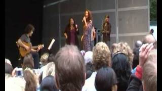 Video thumbnail of "Trijntje Oosterhuis - Rock with you"