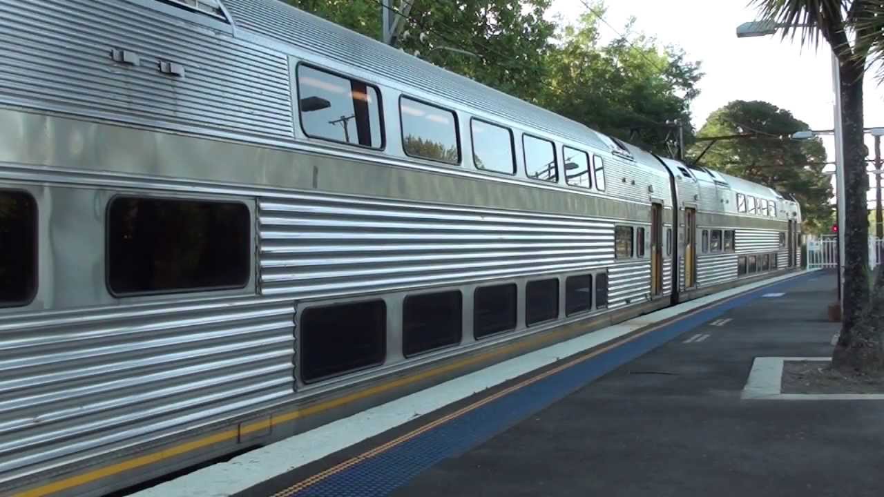 Trains at Katoomba - NSW Trainlink