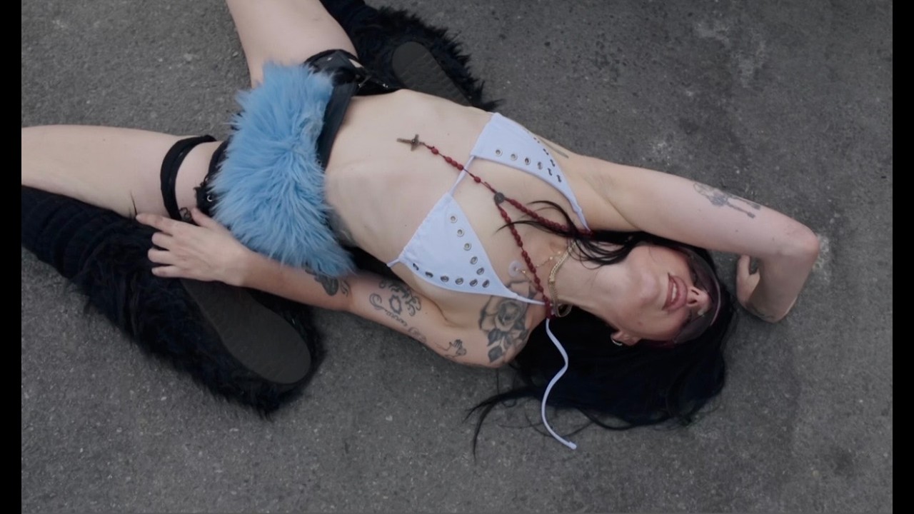 Watch La Favi & Rosaliedu38 - SATISFACTION on YouTube Watch La Favi & Rosaliedu38 - SATISFACTION on YouTube