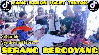 Download lagu PRANK JOGET TIKTOK DI PANTAI BATU SAUNG ANYER SERANG BANTEN, SERANG BERGOYANG VIRAL DI TEMPAT UMUM.
