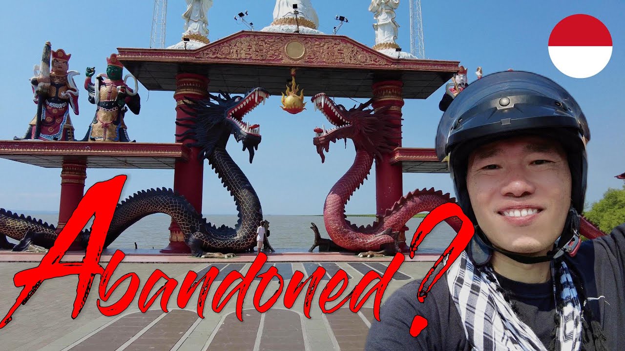 🇮🇩 Исследование жуткого заброшенного тематического парка в парке Кенджеран, Индонезия.