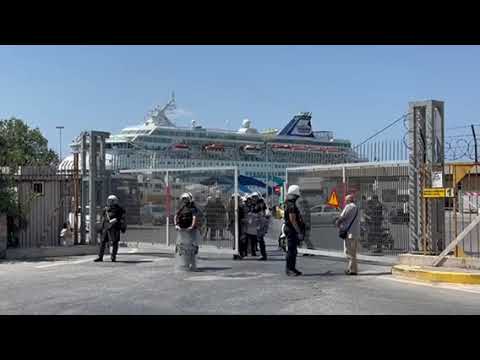 ΄Στο Ηράκλειο το ισραηλινό κρουαζιερόπλοιο Crown Iris - Ισχυρή αστυνομική δύναμη (2)