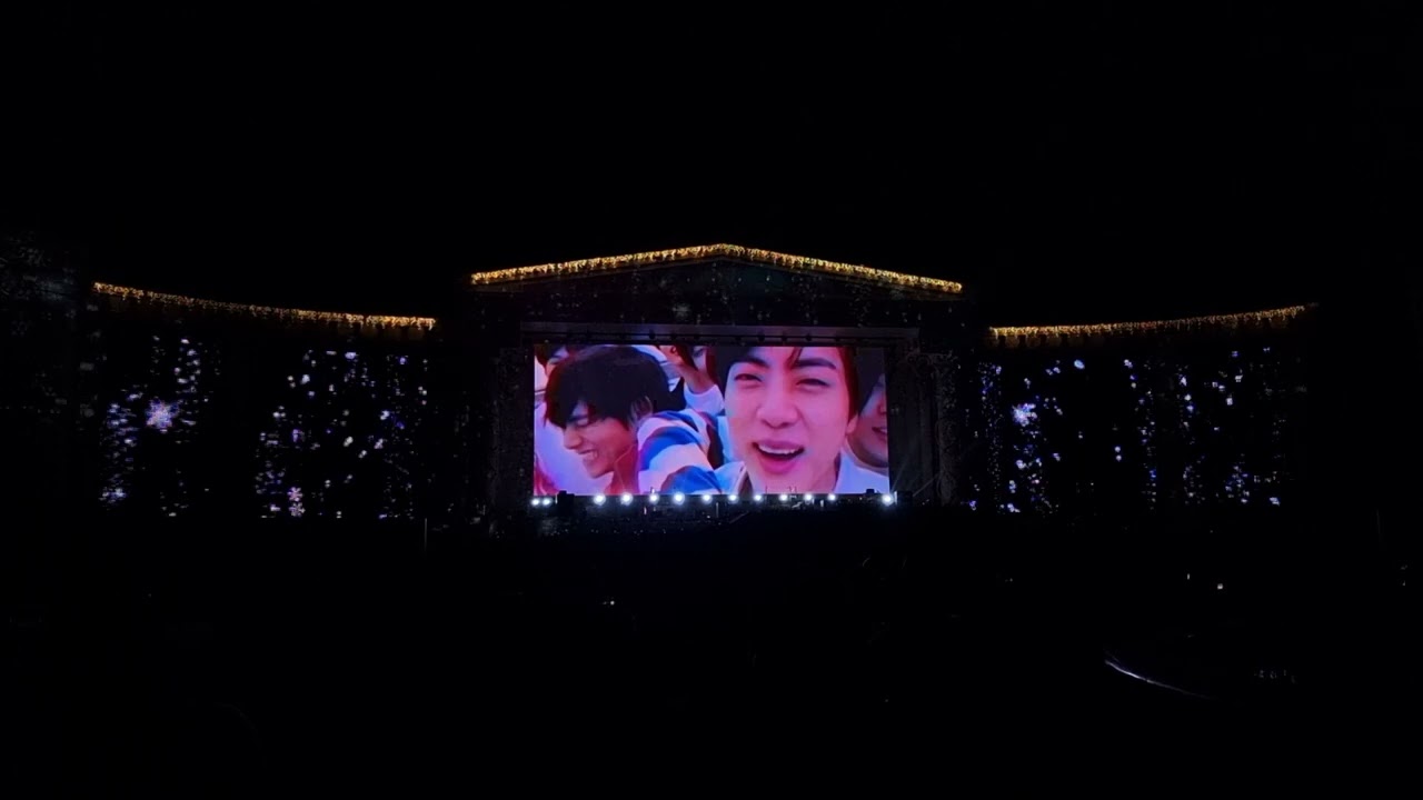 [에버랜드 멀티미디어 공연] BTS 오버 더 유니버스 [Everland performanceb] BTS Over The Universe