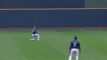 HOU@MIL: Nieuwenhuis robs Rasmus with a sweet catch