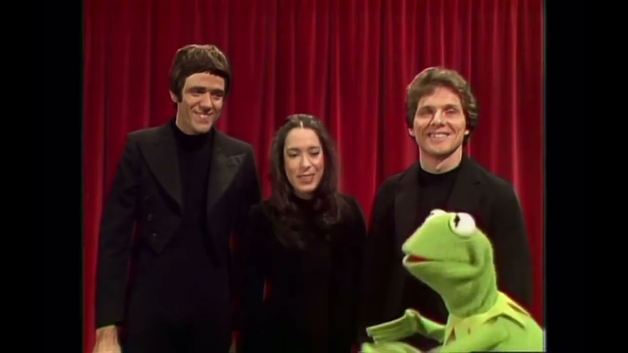 The Muppet Show - 124: Mummenschanz - Curtain Call (1977) - YouTube