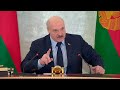 Лукашенко: В зале все здоровы? Что за отношение к тому, в чём меня убеждаете?