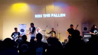 Kiss the Fallen - Fear The Titan (Live at Uprising Music Fest)