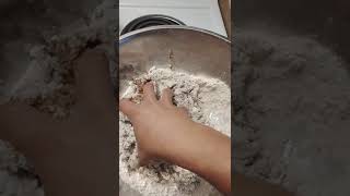 Making Roasted Barley Flour Ball. Video is in Tibetan language.