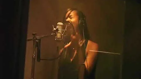 Letoya Luckett belts a F#5 in the studio