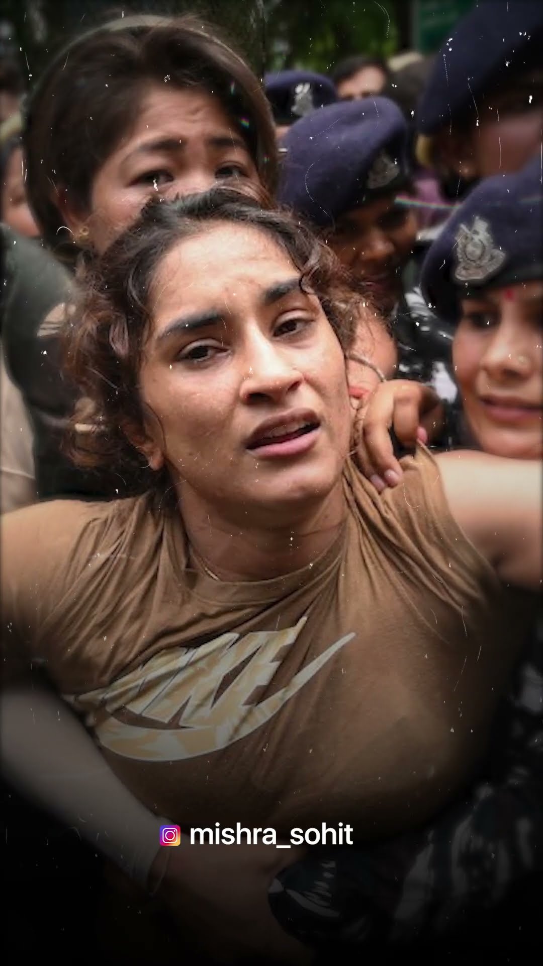 🥵हाय गर्मी🫠🚤 - ShareChat