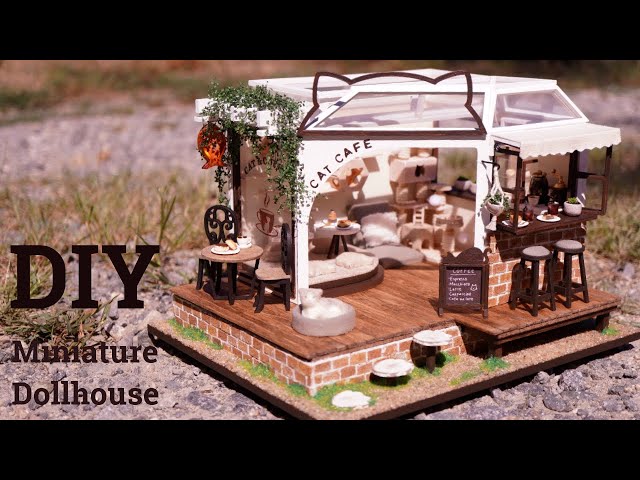 CUTEBEE 1: 24 DIY Dollhouse Kit (Cat Coffee Garden)