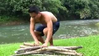 Cooking crab in bamboo skills.  Credit: PrimitiveCooking KT