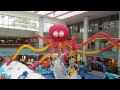Giant Octopus made from balloons at Marina Centre