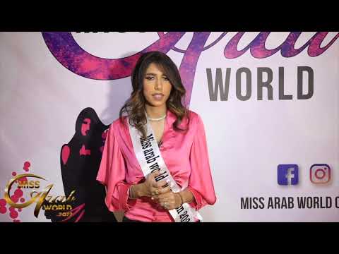 المتسابقه ملك غريب تقدم نفسها اثناء فاعليات مسابقه 2022    