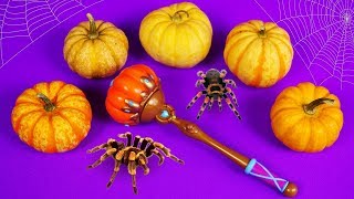 Video e giochi per bambini. La sorpresa per la festa di Halloween. Apertura giocattoli screenshot 2