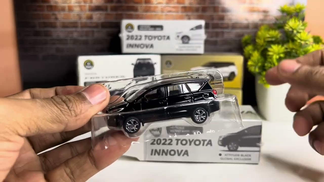 Innova Black Edition | Para64 | Diecast model - YouTube