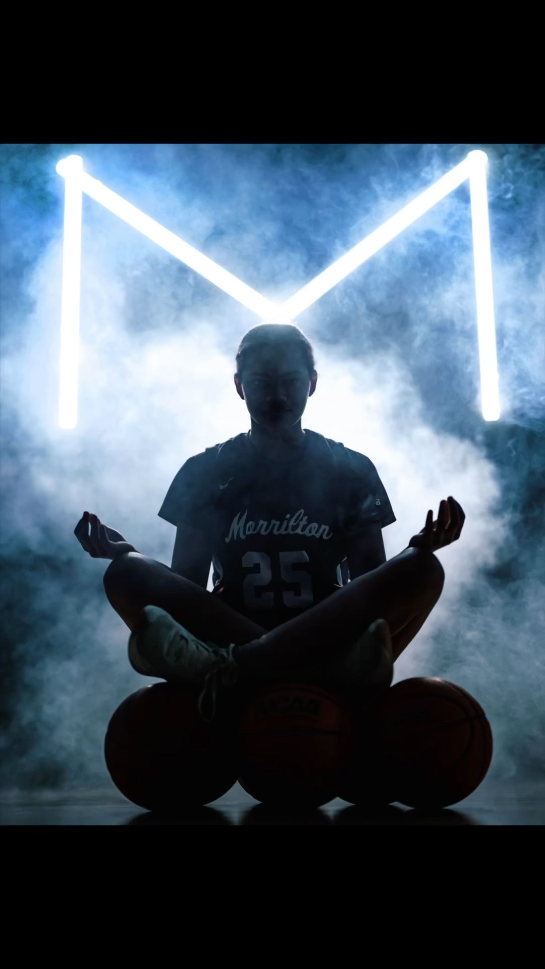 Meditation. Pose idea for girls basketball! #photoshoot #basketball #womenssports