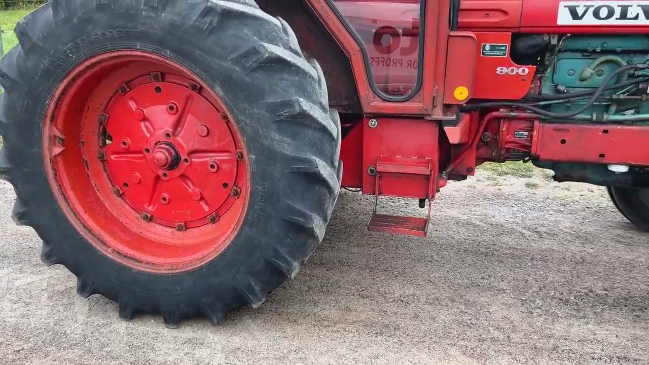 Traktor veteran VOLVO-BM T 800 C