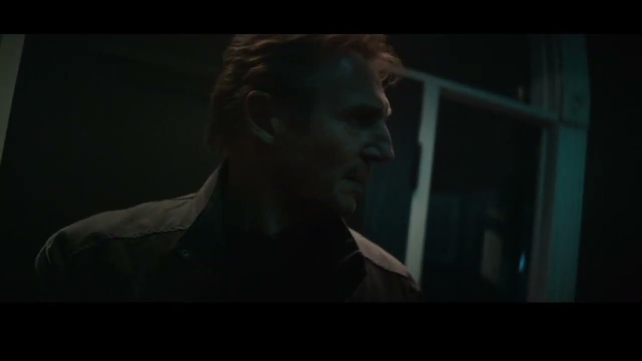 Blacklight(2022) Liam Neeson vs FBI agents fight scene