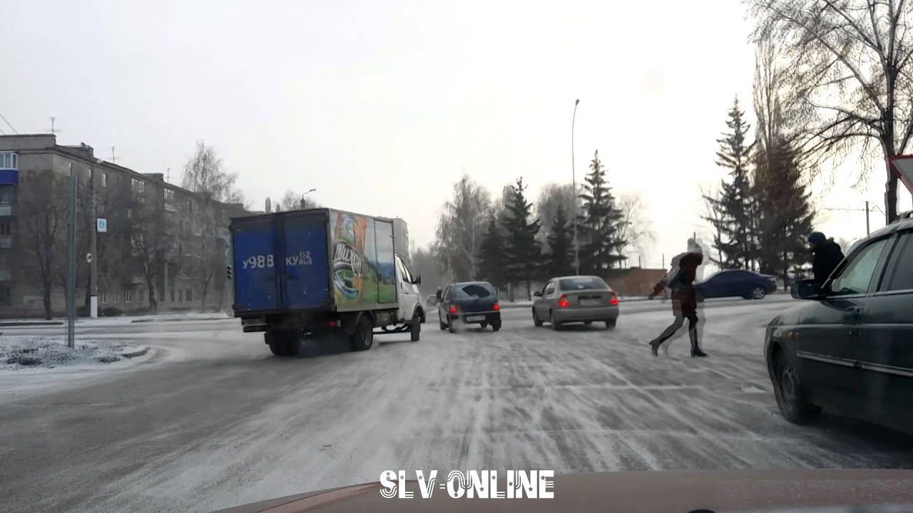 Кто там сломался у светофора лада приора