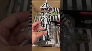 Mezco One12 Beetlejuice Deluxe Edition Action Figure Quick Unboxing