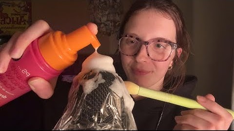 trying ASMR for the first time 