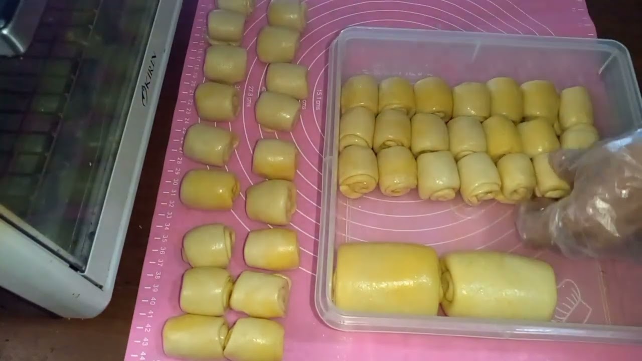 BIKIN KULIT BOLEN UNTUK STOK DIRUMAH BISA UNTUK BOLEN PISANG, CHEESE ROLL ATAUPUN STRUDEL PISANG