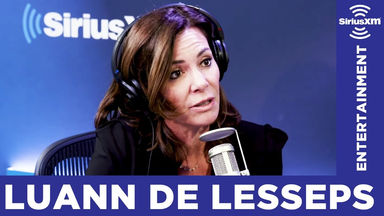 How Does Luann de Lesseps Stay Sober?