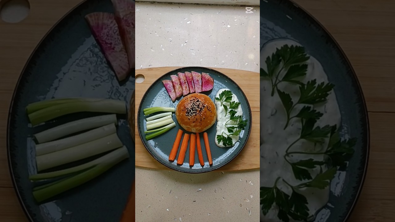 💫 Selam arkadaşlar 🤗 Çok pratik börek tarifi ile geldim 👌 Eti sebzesi ekmeği bir arada şehane oldu 👌