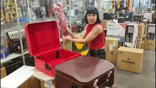 Unwrapping my new red accordion cases