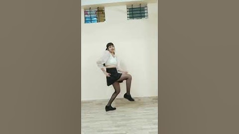 Thumbnail of JISOO - ‘꽃(FLOWER)’ DANCE COVER  #blackpink #jisoo #flower #me