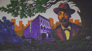 New mural honors Knoxville's first Black millionaire