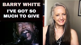 Voice Teacher Reaction to Barry White live in Birmingham 1988  - I've Got So Much To Give