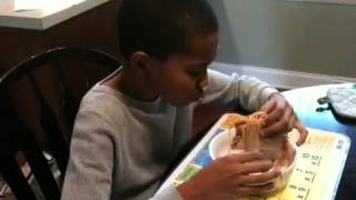 Eating Spaghetti Tacos!!