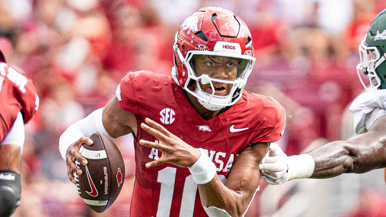 Largest Razorback Matchup of quarterbacks may be biggest when Razorbacks meet Vols - YouTube